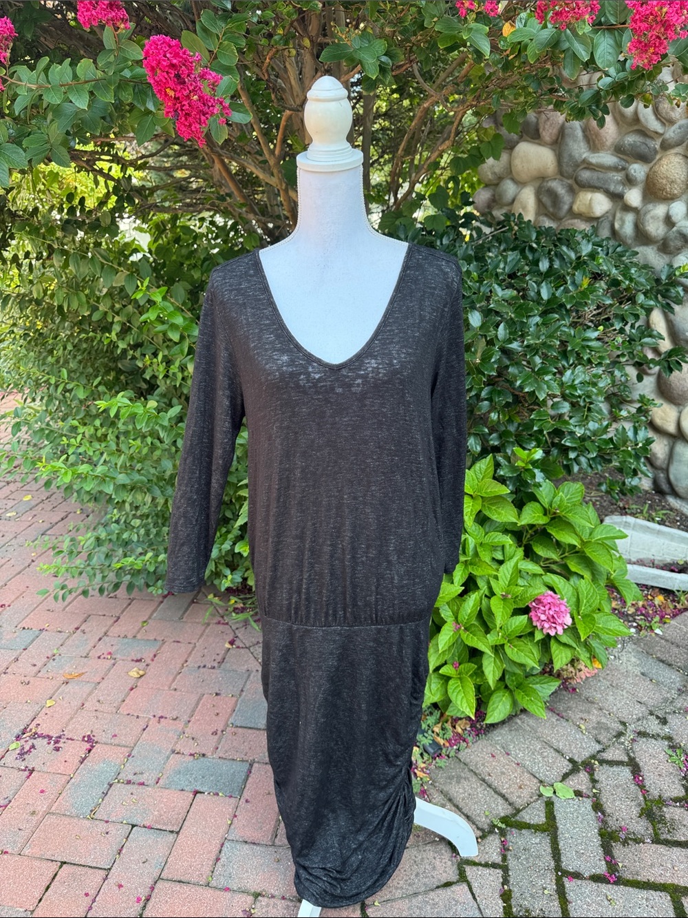 Velvet by Graham & Spencer Black Long Sleeve V-Neck Knit Dress